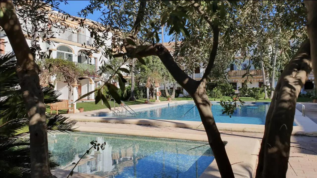 Lovely Apartment In Denia; El Patio Exterior foto