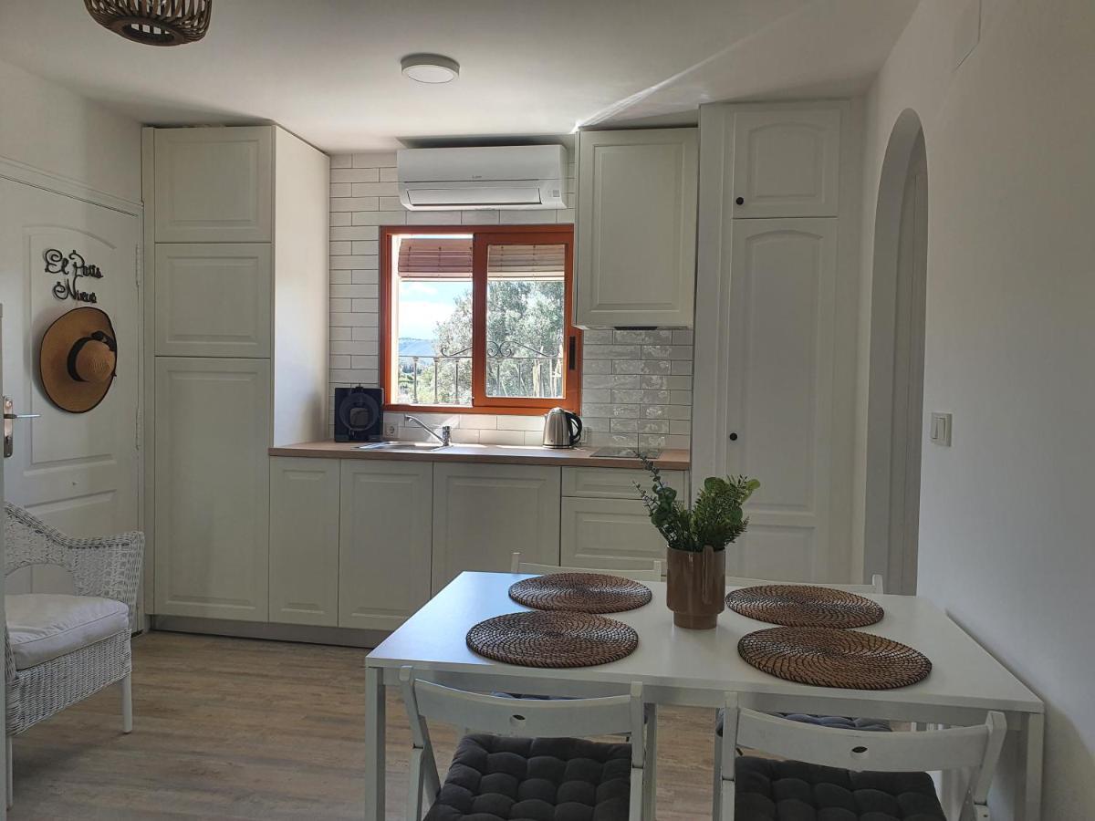 Lovely Apartment In Denia; El Patio Exterior foto