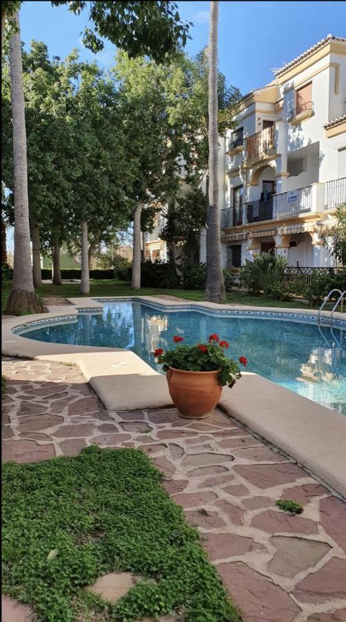 Lovely Apartment In Denia; El Patio Exterior foto